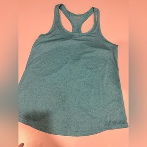 Reebok Women's Blue Tank Top Size Medium